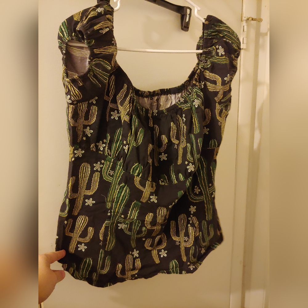 Glitz Glam Rebellion Cactus print peasant top size 4XL